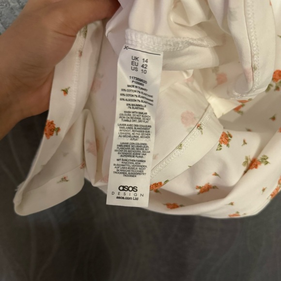 NWT $35 • ASOS Design • Mini Dress • Sleeveless • White Red Floral • Bow • Sz 10 - Picture 11 of 12
